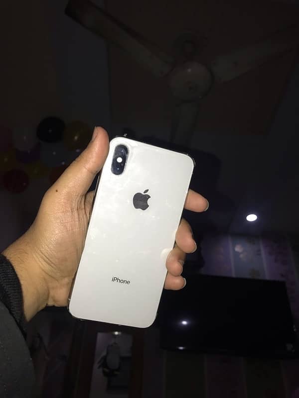 iPhone X New condition Waterproof mobile 64 gb 6