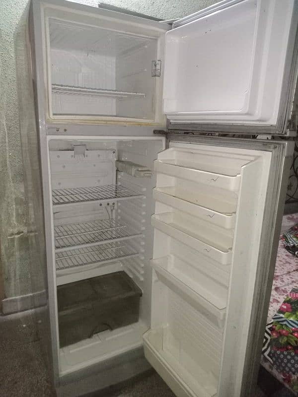 Refrigerator/ Freezer 5