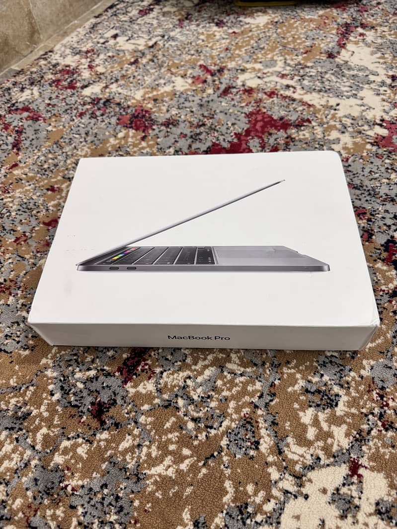 Macbook Pro 2020 Model 16GB/500GB For Sale 3