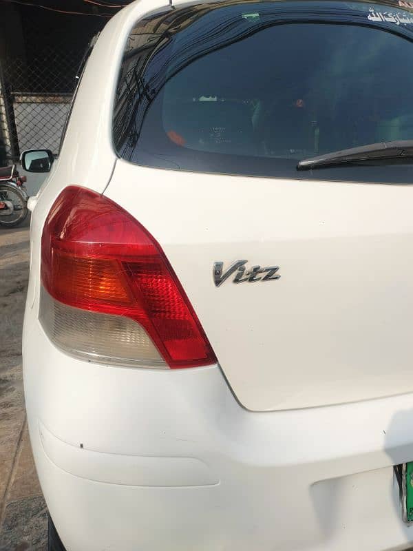 Toyota Vitz 2013 1