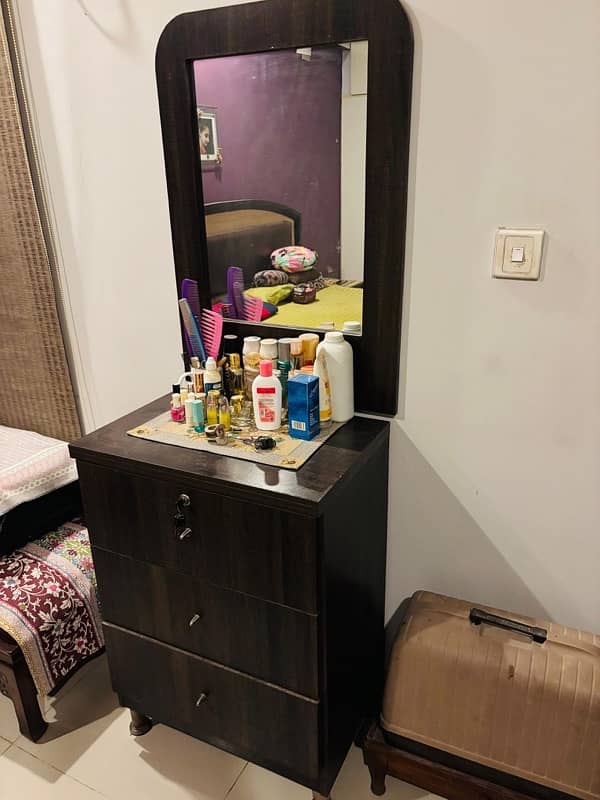 Stylish Dressing Table For Sale || Pristine Condition 1