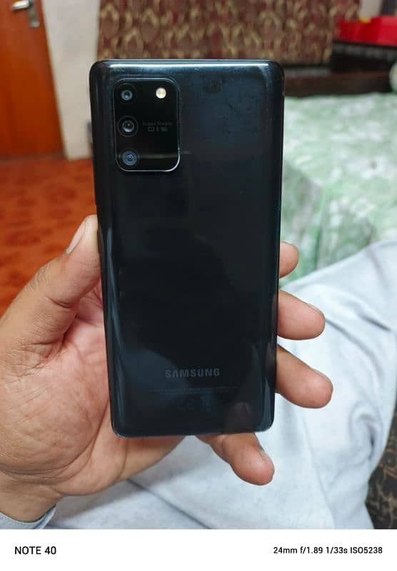 Samsung  S10 lite 1