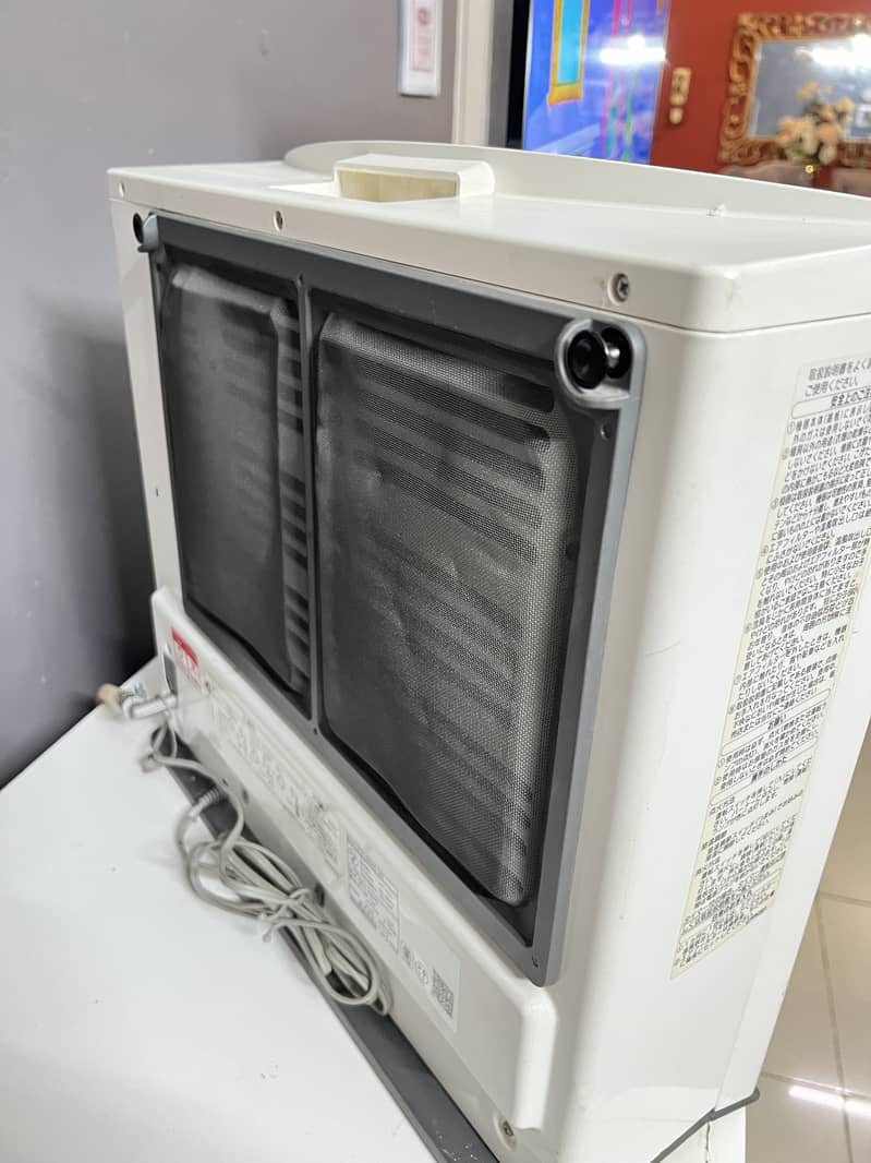 Japnese Hybrid 4000 BTU, 3.7 Kwa Heater 1