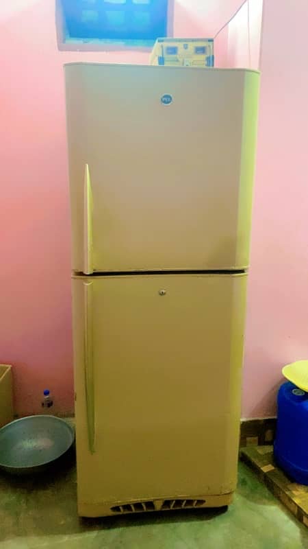 PEL fridge full size with stabiliser 4