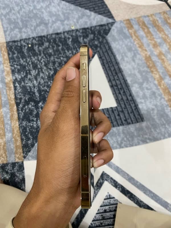 Iphone 12 pro pta approved offical 256gb 9/10 condition 5