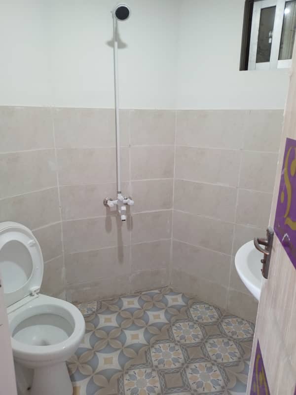 3 Bed DD for Sale 1350 Sqft 5 Rooms Flat 7