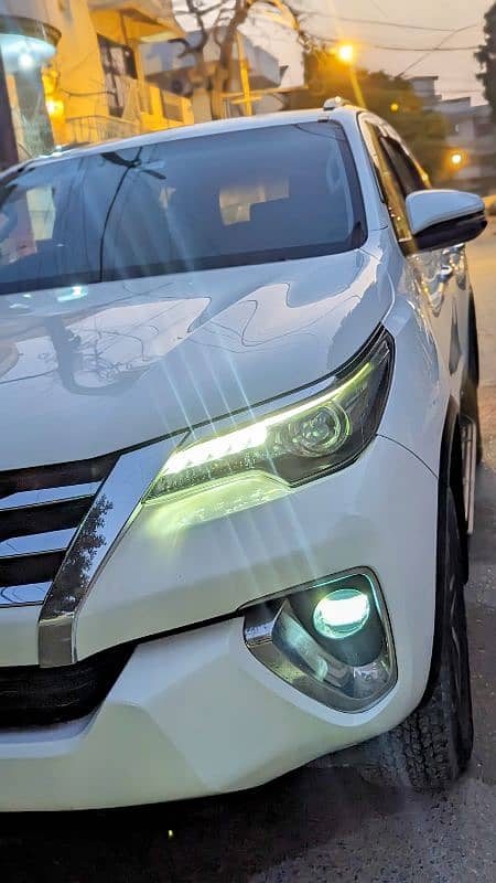 Toyota Fortuner Vvti 2.7 petrol  2018 0