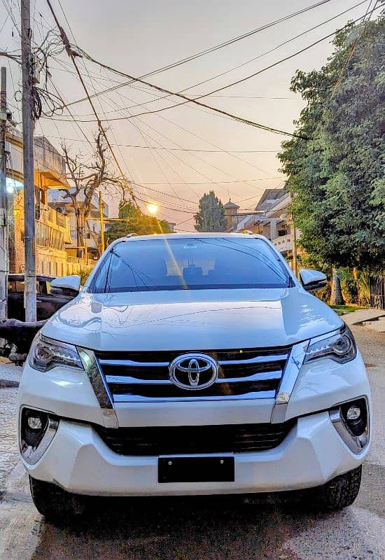 Toyota Fortuner Vvti 2.7 petrol  2018 4