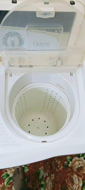 Kenwood washing machine cyclone like new 2 time used only 3