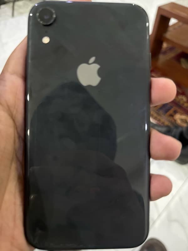 IPHONE XR 4