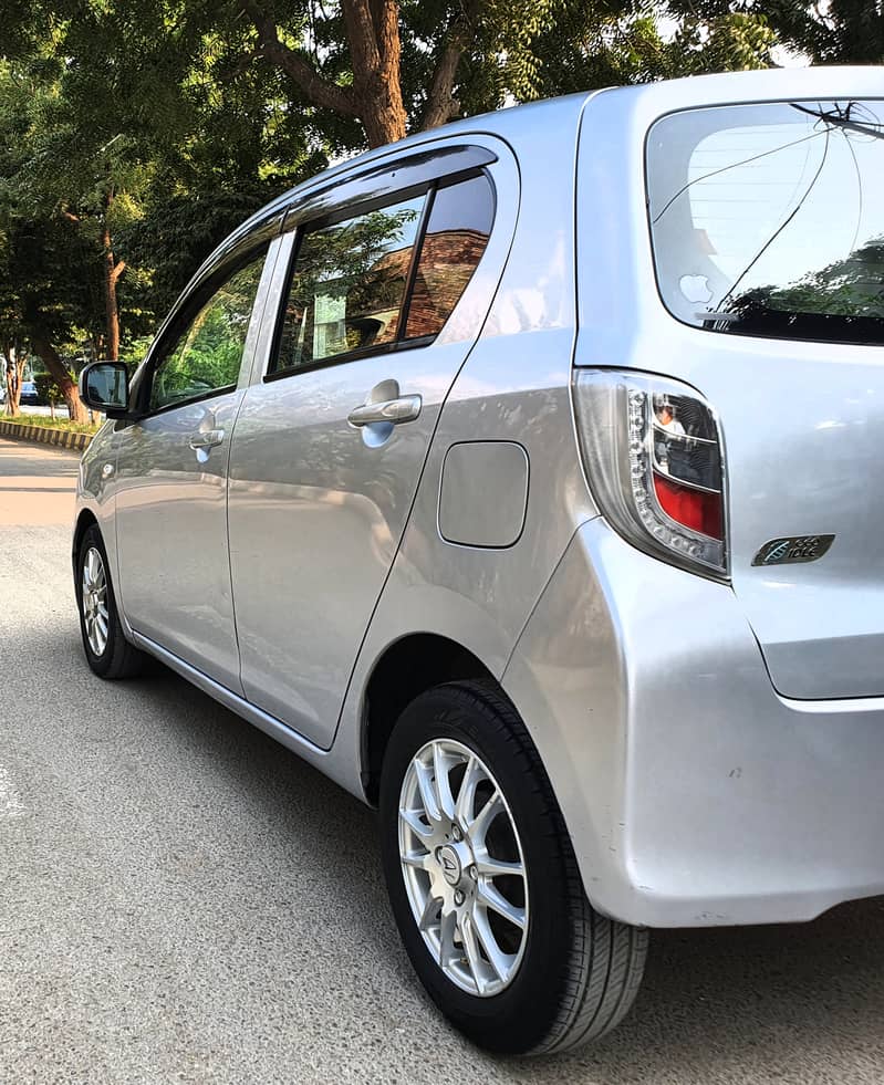 Daihatsu Mira model 2014 registered 2017 3