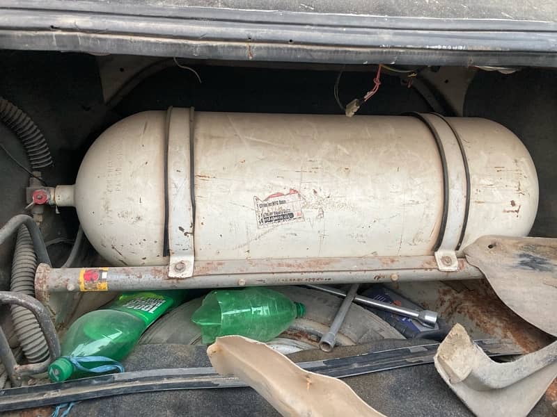 CNG CYLINDER AND KIT IN FRESH CONDITION 2