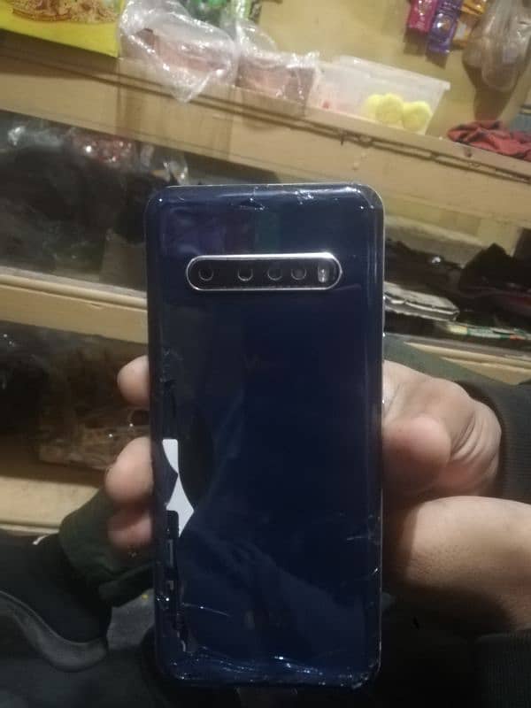 LG V60 Thinq 1