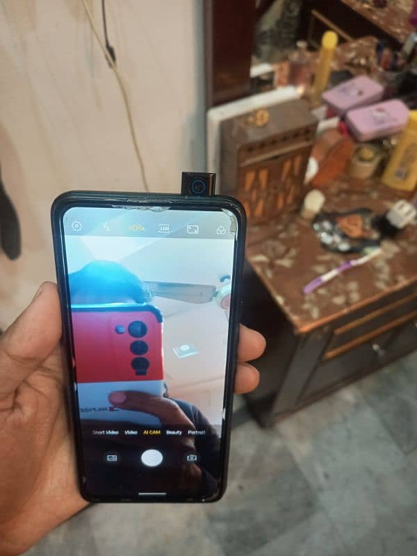 tecno camon 15 pro 6/128 with box charger 1