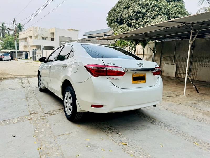 Toyota Corolla XLI AT 2020 Model First Hand 3