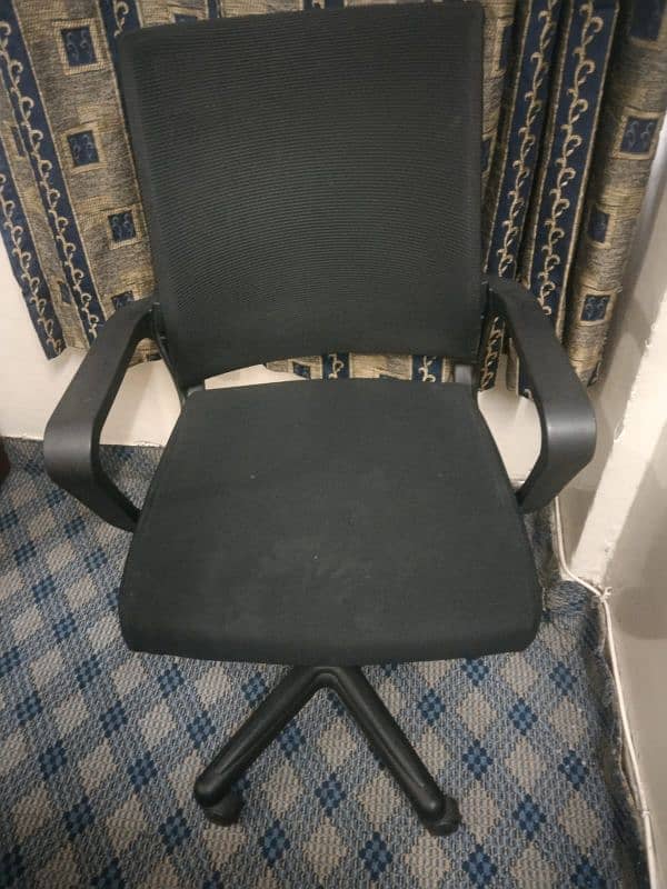 Revolving chair / Computer chair / Executive chair/ Office chair 0