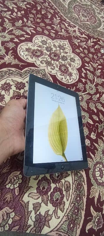 Apple ipad  16 GB 4