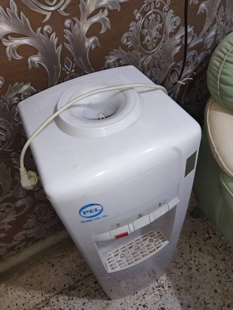 Pel water dispenser 2