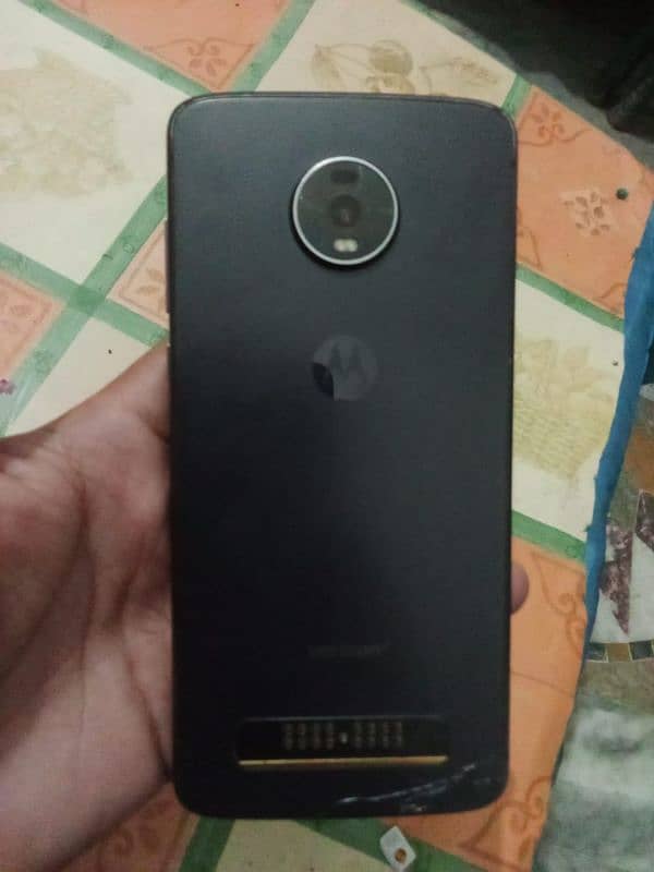 Motorola Moto Z4 6/128 1