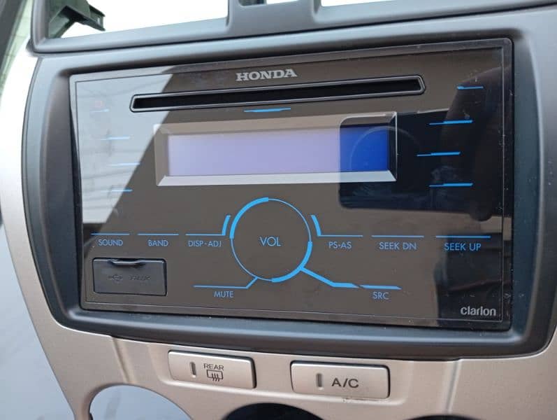 Genuine Honda city 2018 Lcd DVD player with panel brand new condition 0