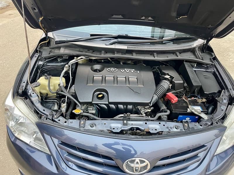 Toyota Corolla GLI 2014 10