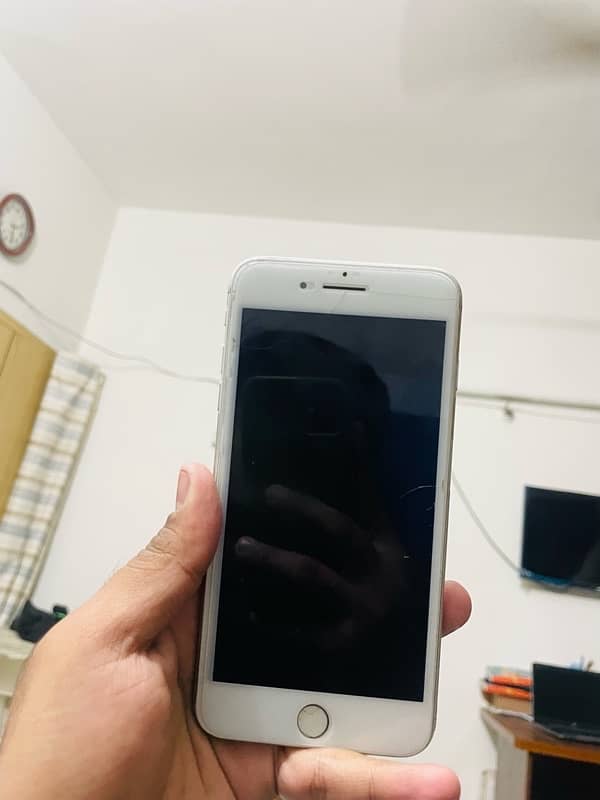 iphone 7 plus 256gb pta approved 1