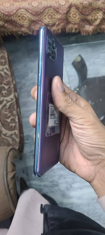 oppo f17pro 2