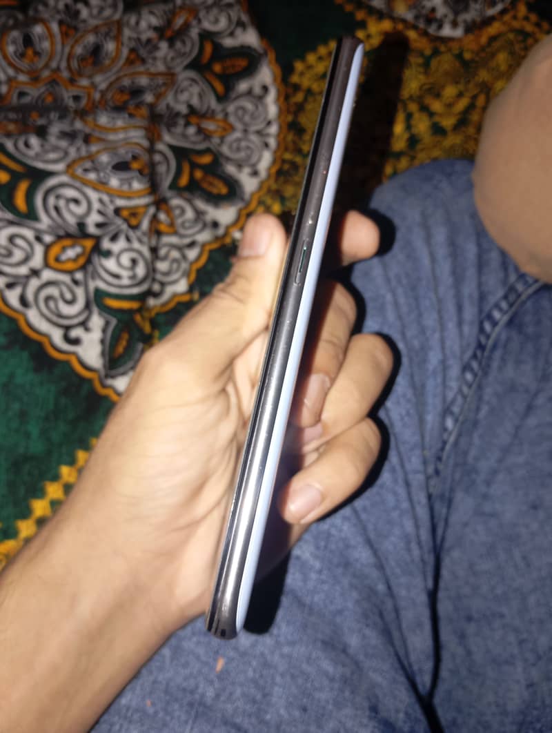 Oppo reno 2f 5