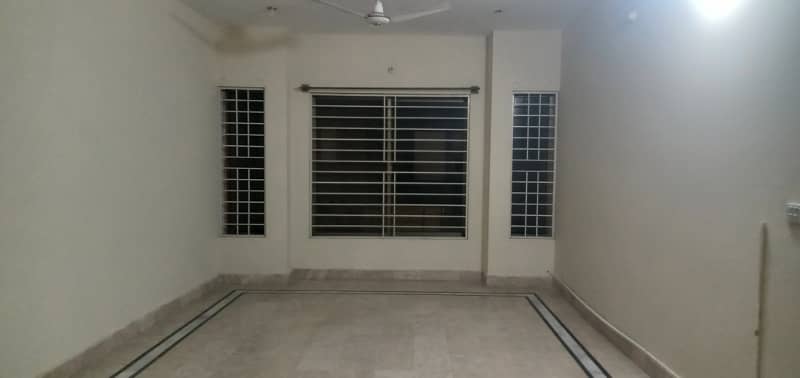 1 kanel Upper Portion For Rent F-15 Double Road 16