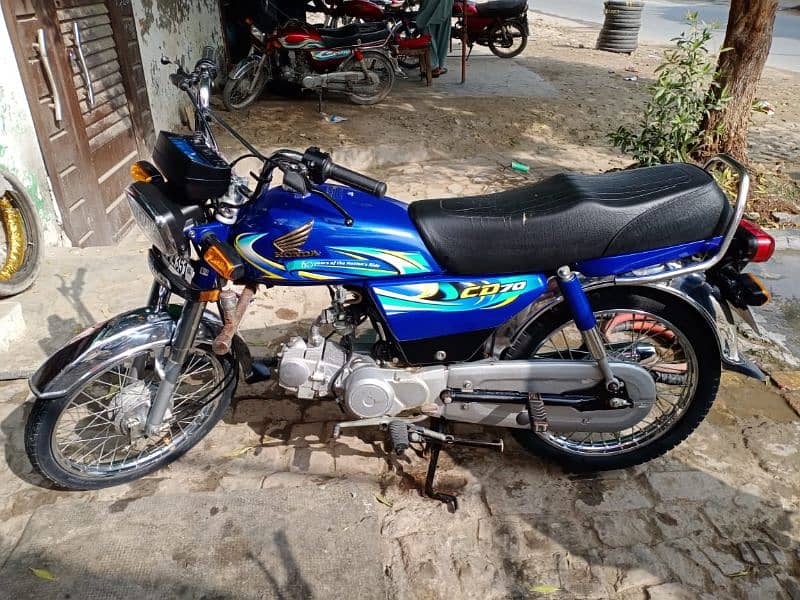 Honda cd70 4