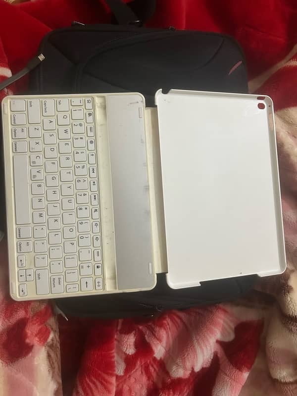 Bluetooth keyboard 2