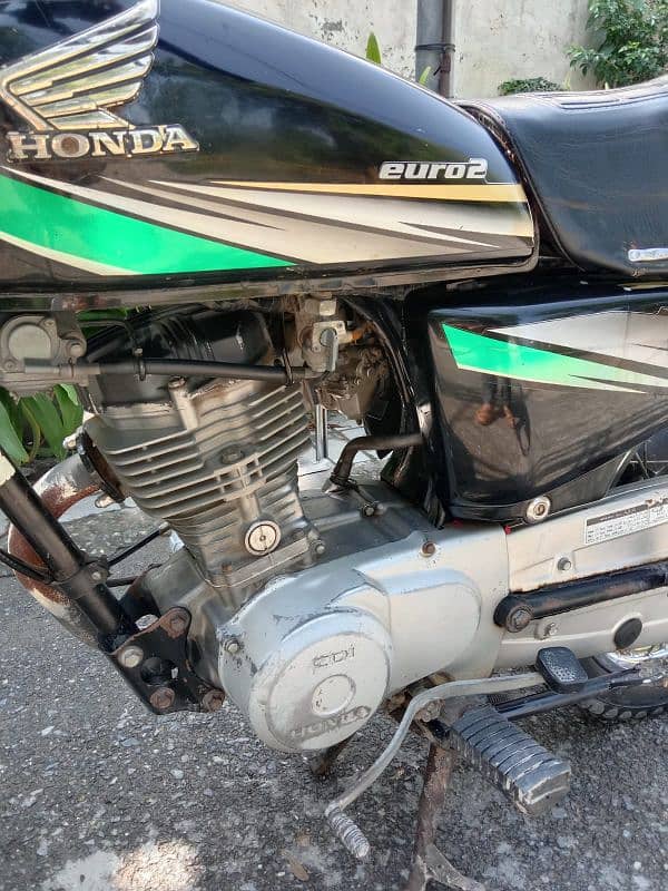 Honda CG 125 10/10 condition all genuine urgent sale 7