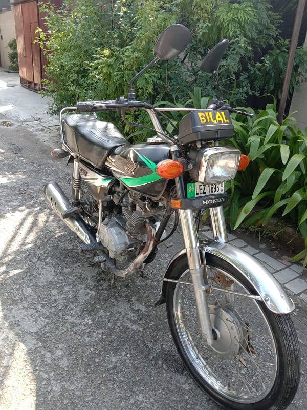 Honda CG 125 10/10 condition all genuine urgent sale 11