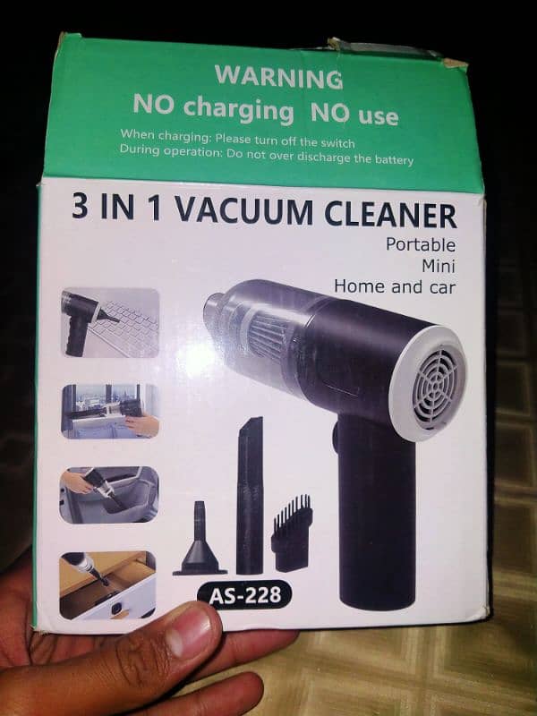 mini vacuum cleaner for home and car 0