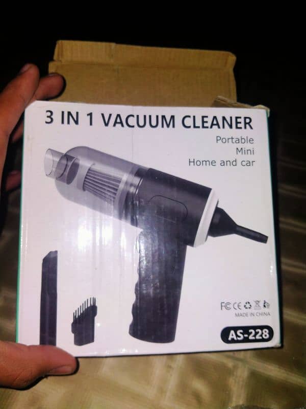 mini vacuum cleaner for home and car 1