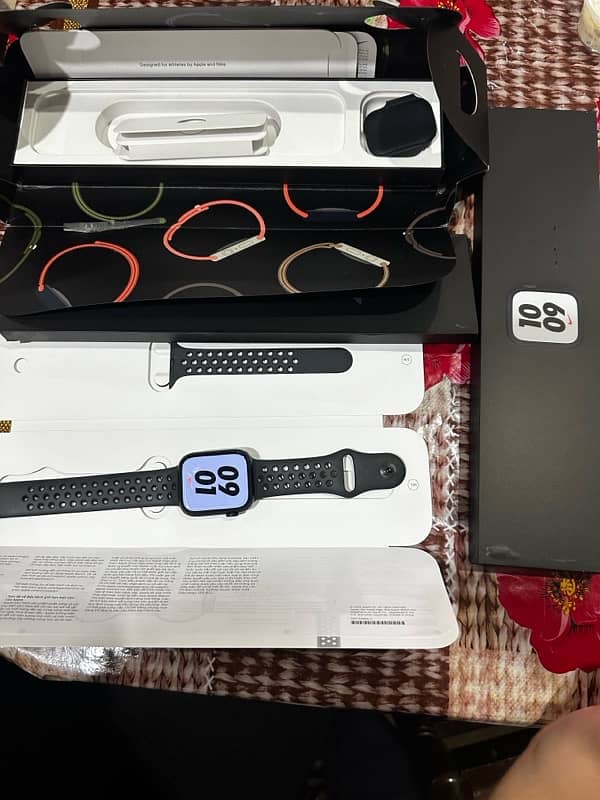 Apple smart watch series 7 11