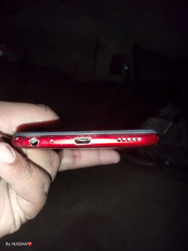 vivoy81s hai mobile all ok hai bs furend  glass crack hai 1