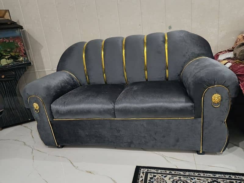 sofa set three seater 0