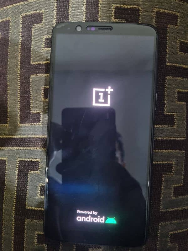 One plus 5T urgent sale no exchange 2