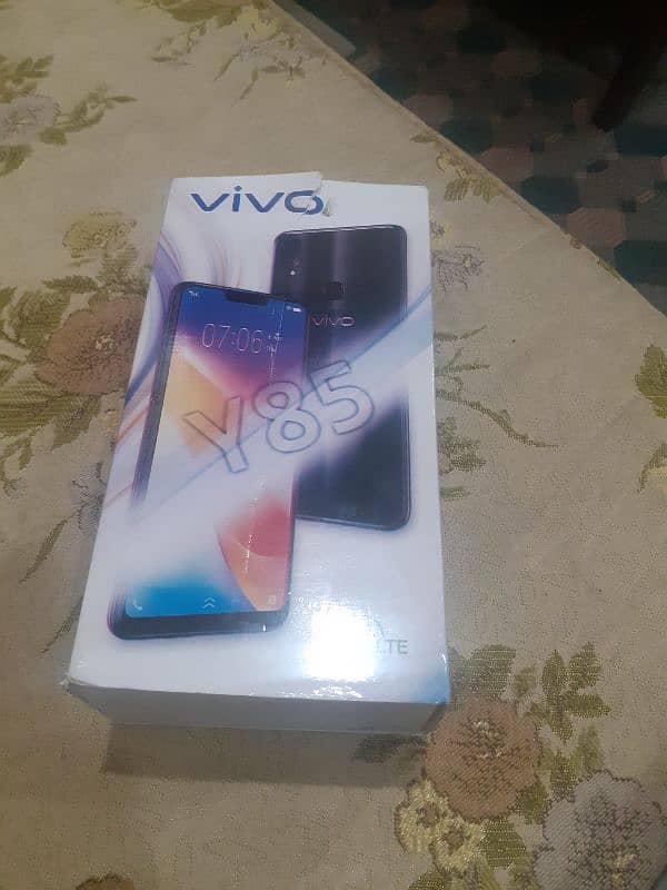 Vivo Y85 4/64 pta approved just box open price  19500 5