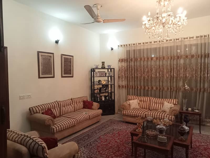 Cantt, 1 Kanal Upper Portion For Rent Gulberg Upper Mall Garden Town Shadman Gor Zaman park Lahore 1