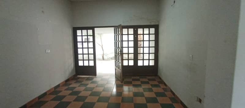 Cantt, 1 Kanal Upper Portion For Rent Gulberg Upper Mall Garden Town Shadman Gor Lahore 18