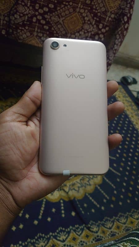 Vivo y81s 1