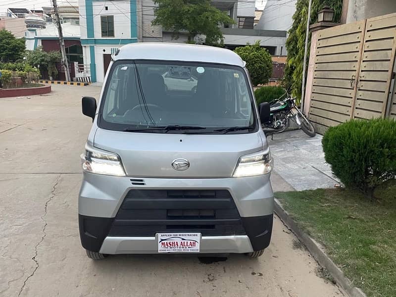 Daihatsu Hijet 2019 1