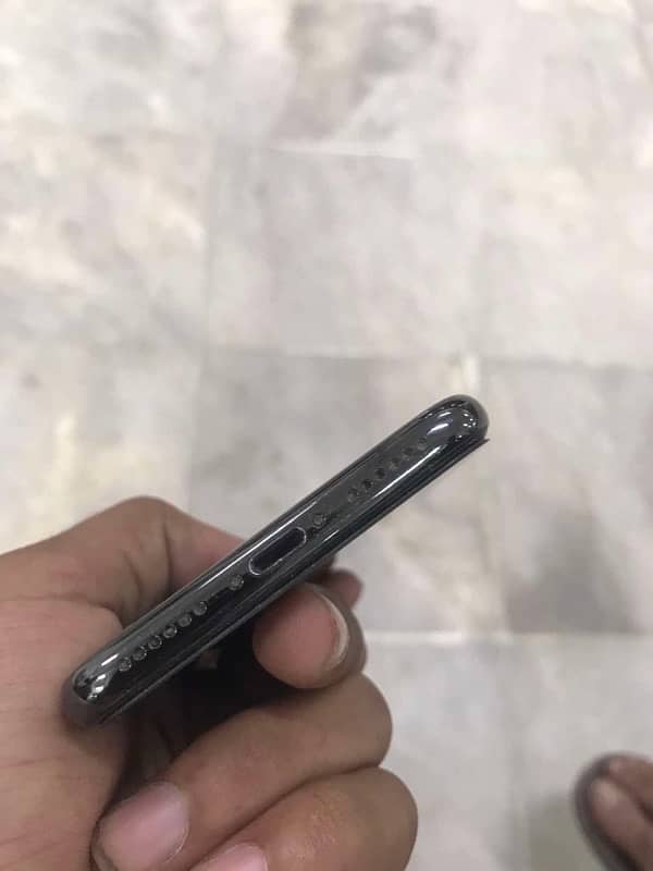 iphone x non pta all ok 10/9 condition koi masla nai hai all ok hai 3