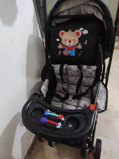 3,4 times used pram for sale