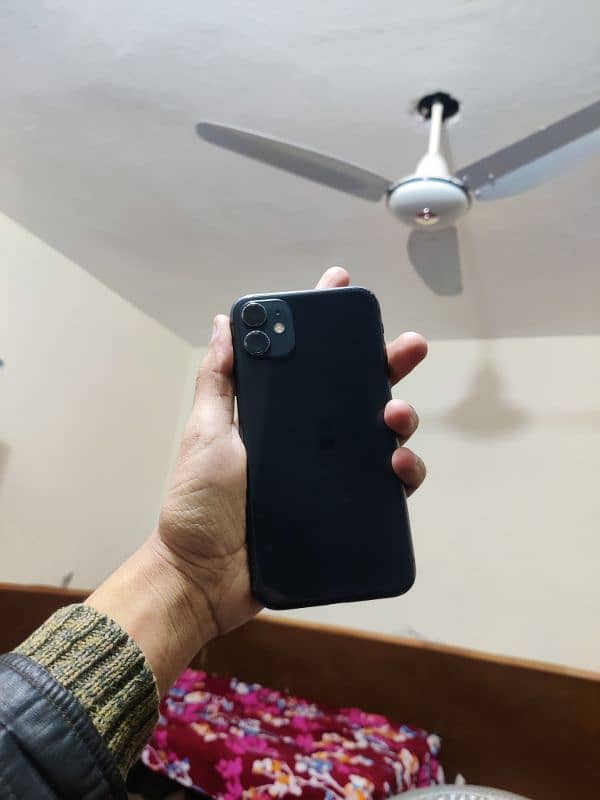 Iphone 11 64gb Dual sim PTA Approved 5