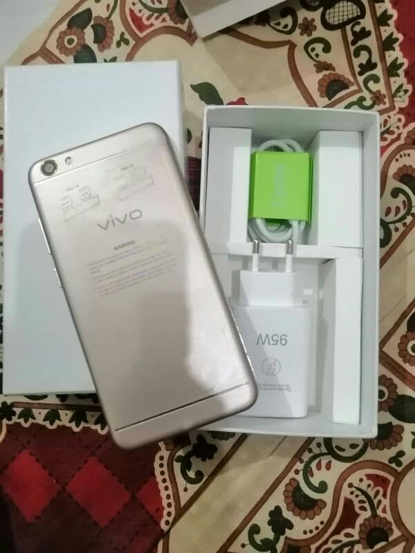 Vivo y66 4+64 pta approved 2