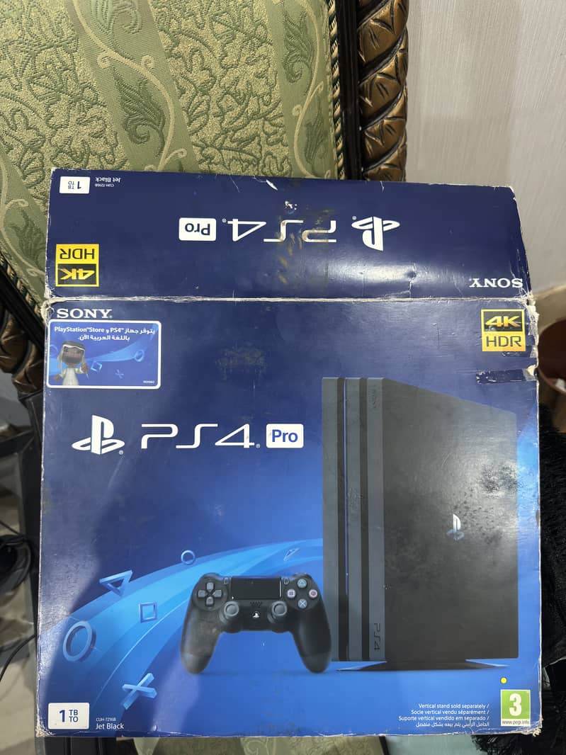 ps4 pro 1 tb 10/10 condition  with box 3