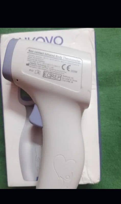 Non Contact infrared Body Thermometer 1